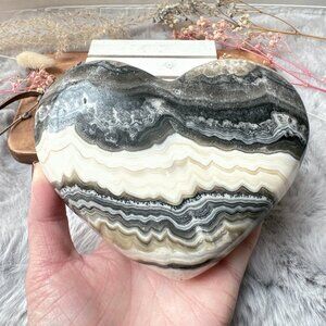 Gorgeous Large Mexican Onyx/Calcite Heart 1.13kg